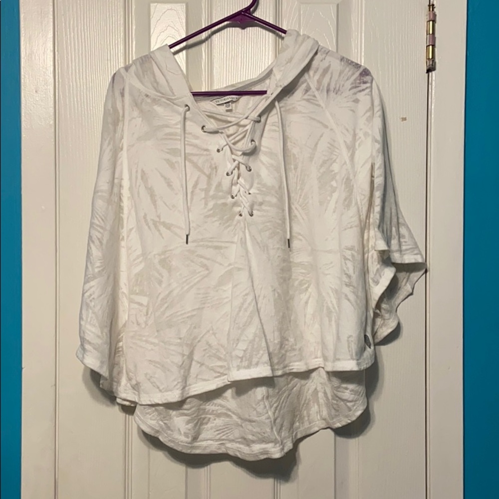 White hooded shirt